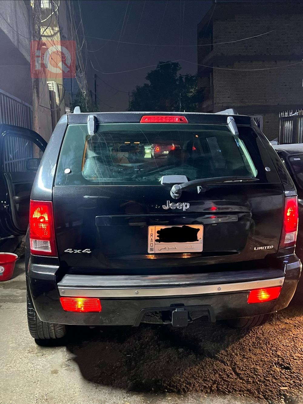 جیپ گراند شیرۆکی